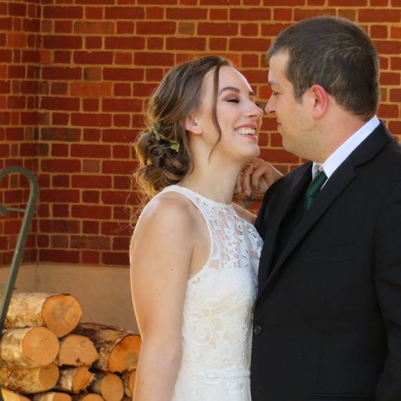 Meet your Posher, Emily - Picture 1 of 1